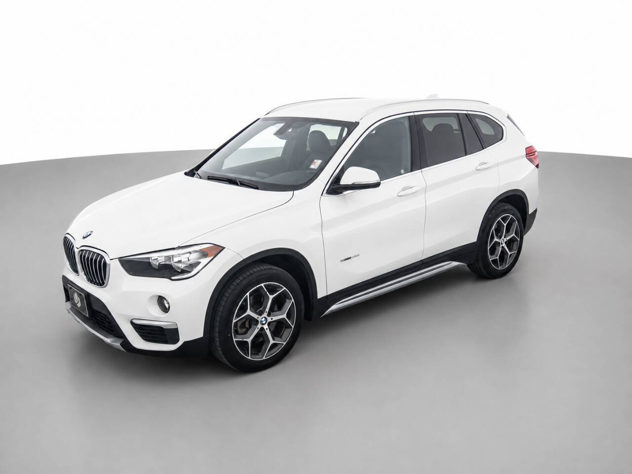 Used 2017 BMW X1 sDrive28i FWD image 9