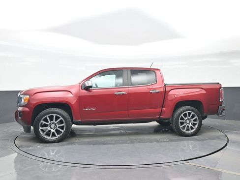 Used 2019 GMC Canyon Denali image 3