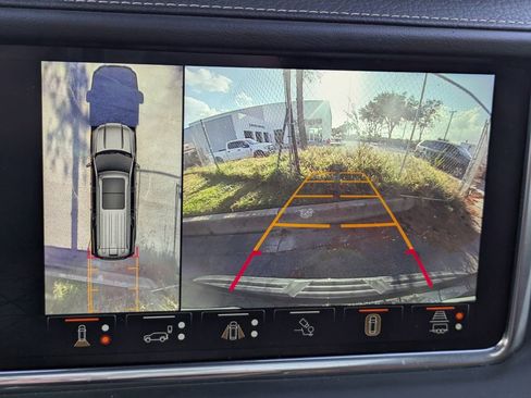 Used 2023 GMC Yukon Denali Ultimate image 26