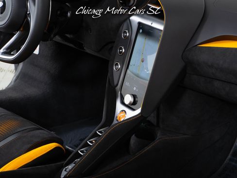 Used 2026 McLaren 750S Spider RWD image 51