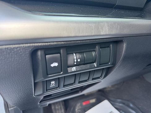 Used 2018 Subaru Legacy 2.5i Sport image 16
