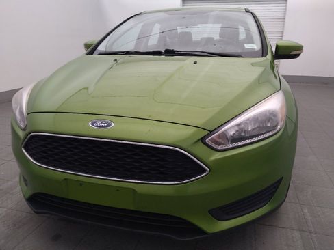 Used 2018 Ford Focus SE w/ Cold Weather Package FWD image 15
