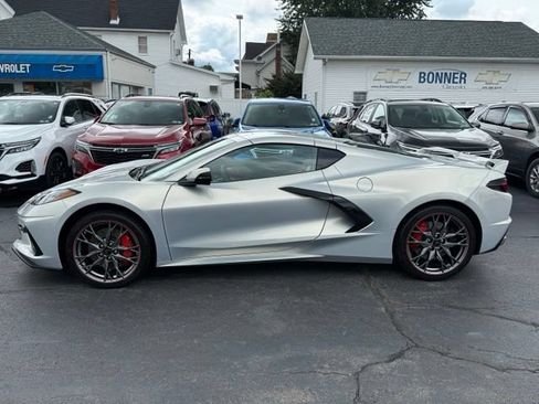 Used 2024 Chevrolet Corvette Stingray Preferred Cpe w/ Z51 Performance Package RWD image 4