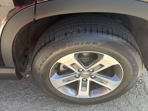 Used 2023 Honda Pilot EX-L image 4