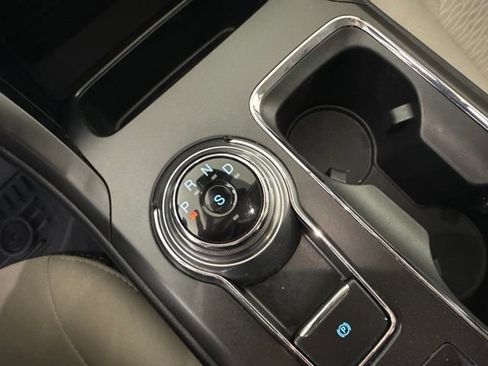 Used 2019 Ford Fusion SE w/ Equipment Group 151A FWD image 23