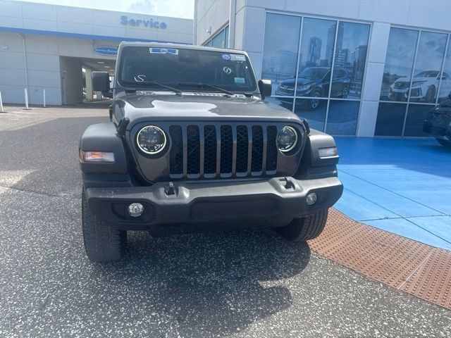 Used 2024 Jeep Wrangler Unlimited Sport AWD/4WD image 4