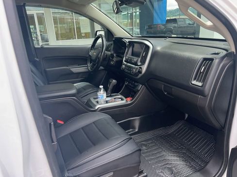 Used 2020 Chevrolet Colorado LT w/ Safety Package RWD image 4