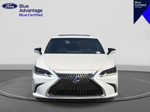 Used 2021 Lexus ES 300h w/ Luxury Package FWD image 3