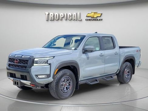 Used 2025 Nissan Frontier PRO-4X w/ Pro Convenience Package image 1