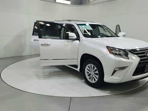 Used 2019 Lexus GX 460 Premium image 9