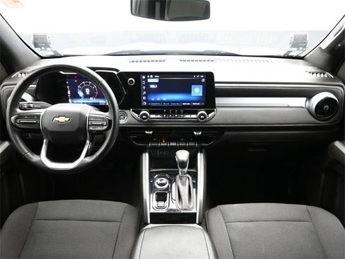 Used 2023 Chevrolet Colorado LT w/ LT Convenience Package image 12