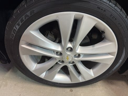 Used 2015 Chevrolet Cruze LTZ w/ Sun, Sound and Sport Package FWD image 28