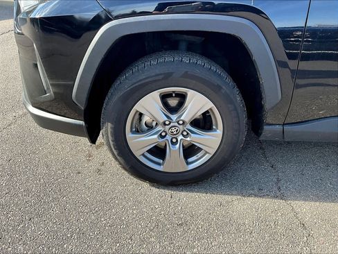 Used 2024 Toyota RAV4 XLE image 4