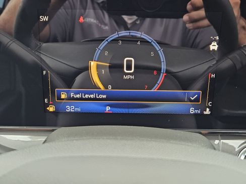 New 2026 Chevrolet Trax ACTIV w/ Sunroof Package FWD image 17