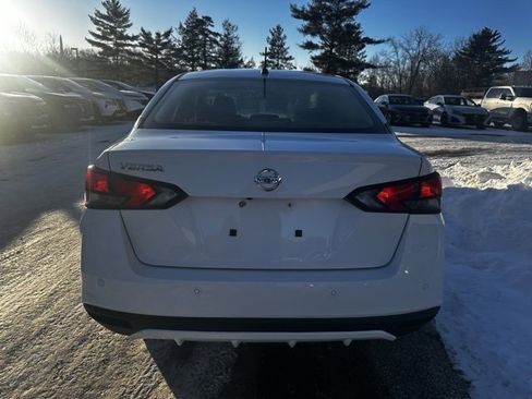 Used 2020 Nissan Versa S image 6