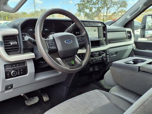 Used 2023 Ford F350 XLT image 21