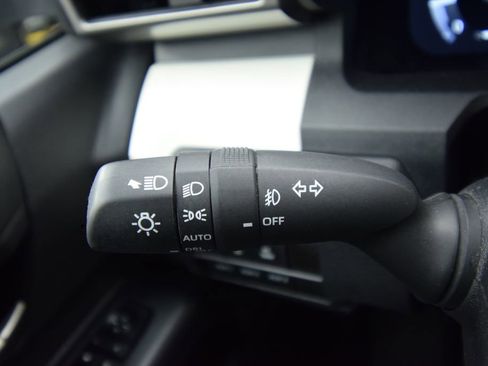 Used 2024 Toyota Tacoma TRD Off-Road image 35