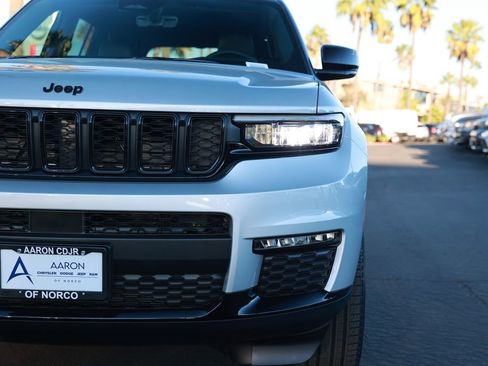 New 2025 Jeep Grand Cherokee L Limited image 5