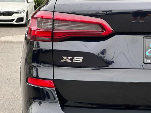 Used 2019 BMW X5 xDrive40i w/ M Sport Package image 31