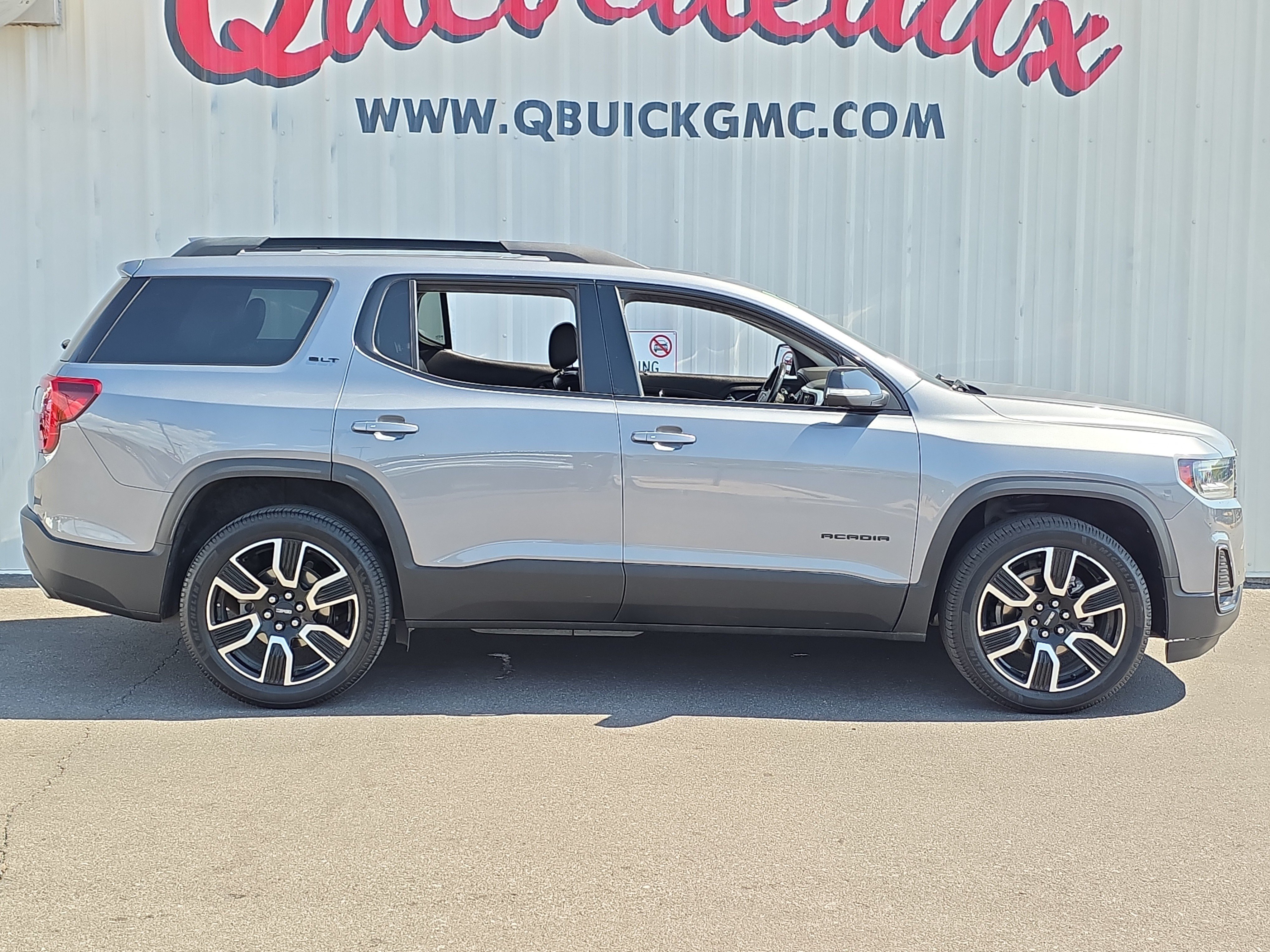 Used 2021 GMC Acadia SLT w/ Elevation Edition FWD image 8