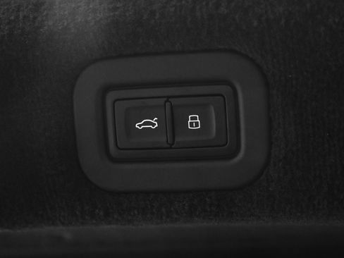 New 2026 Bentley Flying Spur Plug-In Hybrid AWD/4WD image 12