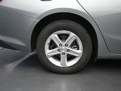 Used 2024 Chevrolet Malibu LS image 9