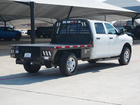 Used 2023 RAM 2500 Tradesman w/ Chrome Appearance Group image 4