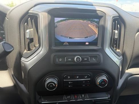 Used 2023 Chevrolet Silverado 2500 Custom w/ Custom Convenience Package AWD/4WD image 17