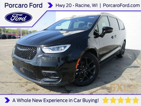 Used 2025 Chrysler Pacifica Limited FWD image 1