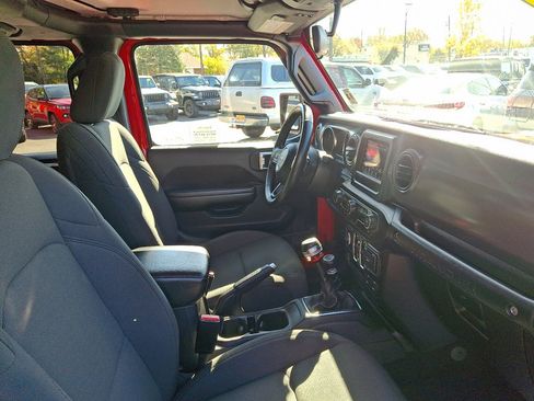 Certified 2021 Jeep Wrangler Unlimited Sport image 11