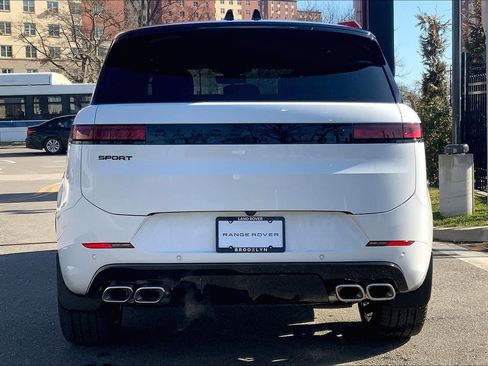 New 2026 Land Rover Range Rover Sport Dynamic SE AWD/4WD image 4
