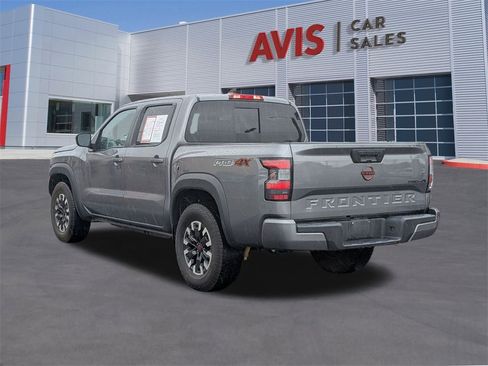 Used 2024 Nissan Frontier PRO-4X image 9