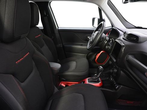 Used 2022 Jeep Renegade Trailhawk AWD/4WD image 16