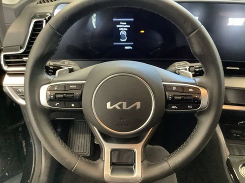 Certified 2023 Kia Sportage EX AWD/4WD image 7