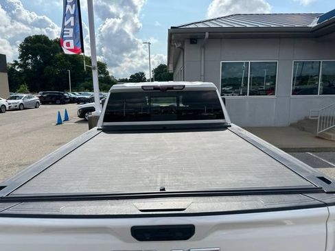 Used 2022 GMC Sierra 2500 Denali w/ Technology Package AWD/4WD image 17
