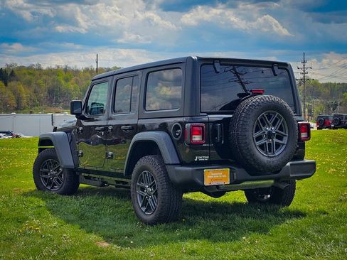 Used 2026 Jeep Wrangler Unlimited Sport AWD/4WD image 6