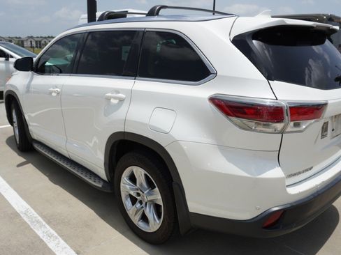 Used 2015 Toyota Highlander Limited FWD image 6
