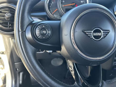 Used 2021 MINI Cooper 2-Door Hardtop image 20