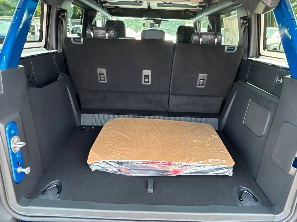 New 2026 Ford Bronco Heritage Edition AWD/4WD image 22