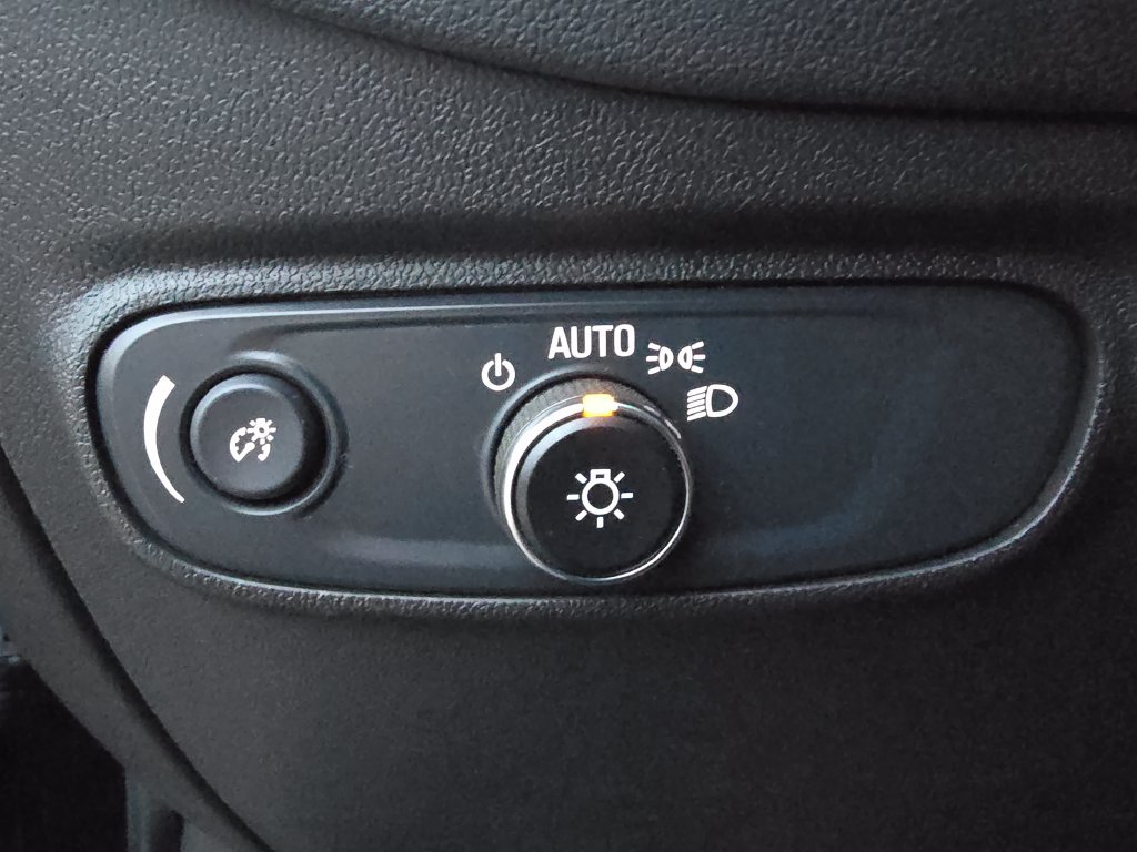 Used 2024 Chevrolet Equinox LT FWD image 27