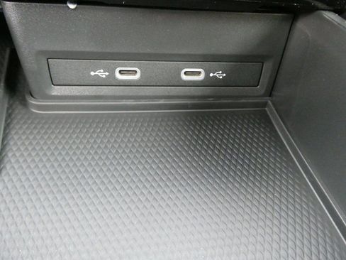 Used 2026 Volkswagen Atlas SE AWD/4WD image 16