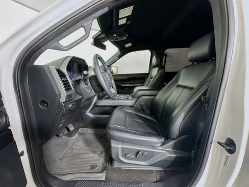 Used 2020 Ford Expedition XLT w/ Equipment Group 202A image 13