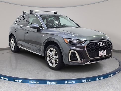 Used 2023 Audi Q5 e Premium w/ Convenience Package image 4