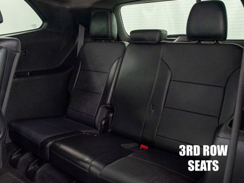 Used 2025 Buick Enclave Preferred image 10