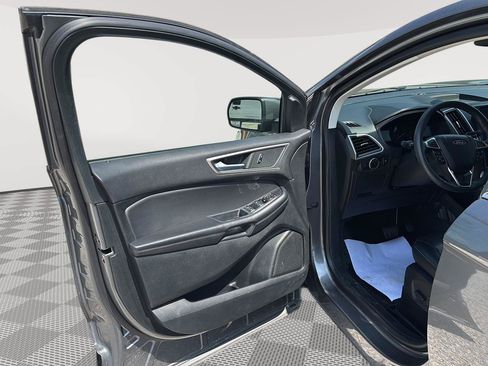 Used 2024 Ford Edge SEL AWD/4WD image 9