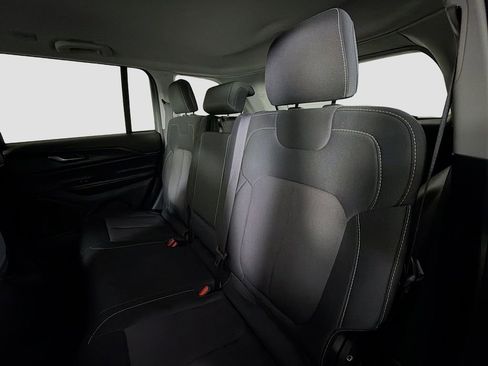 Used 2024 Jeep Grand Cherokee Laredo RWD image 22