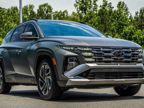 Certified 2025 Hyundai Tucson Limited FWD image 7