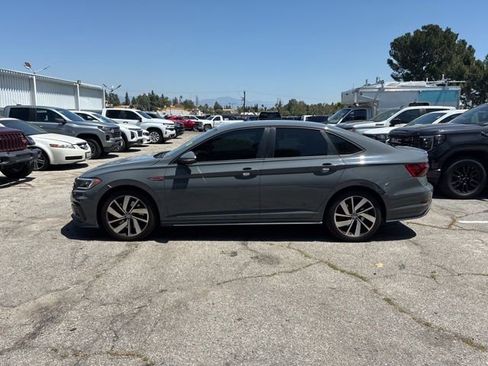 Used 2020 Volkswagen Jetta GLI FWD image 4