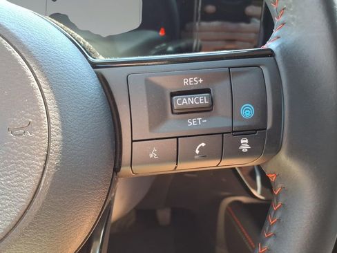 Used 2025 Nissan Kicks SR FWD image 21