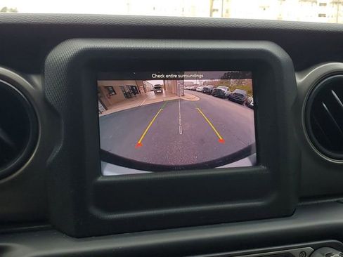 Certified 2022 Jeep Wrangler Unlimited Sport S image 26